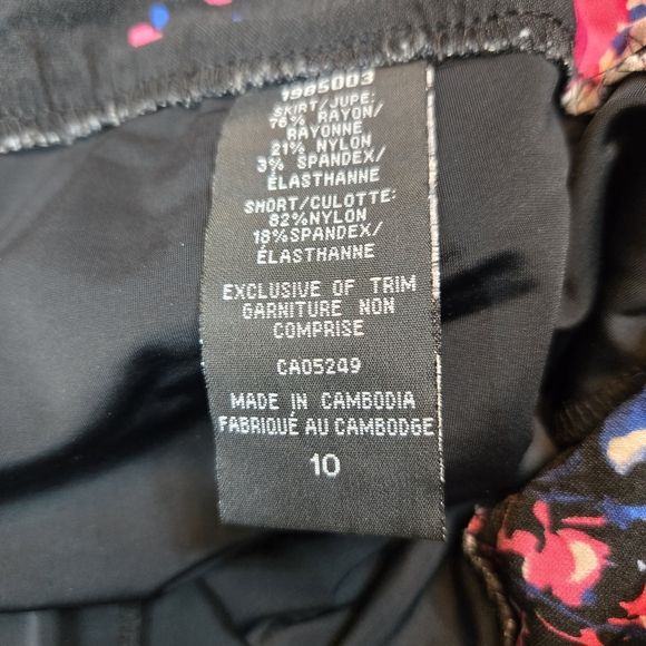 RW&CO. Black Floral Mini Skirt - Picture 3 of 8